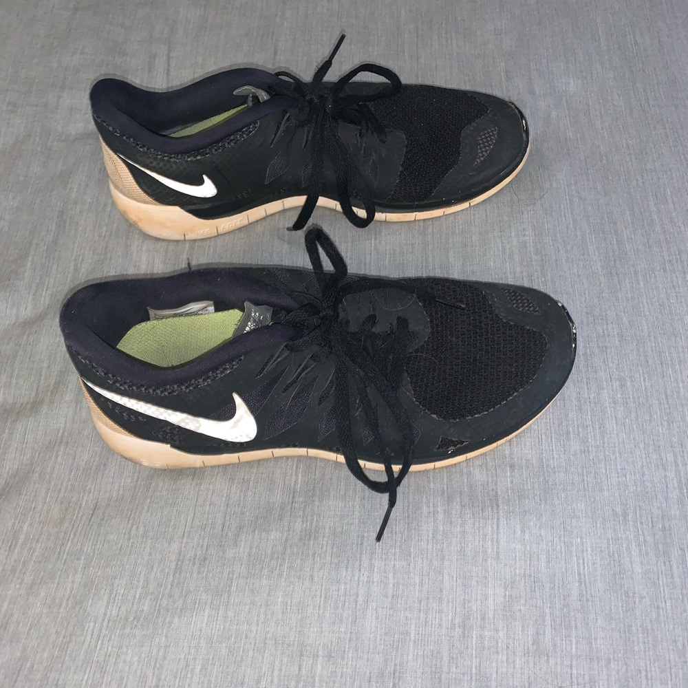 Nike free runs
